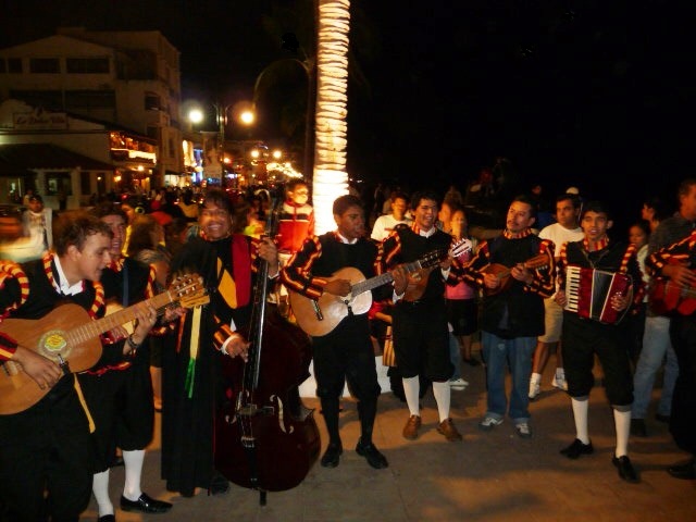 puerto vallarta sightseeing during the christmas holidays 2010